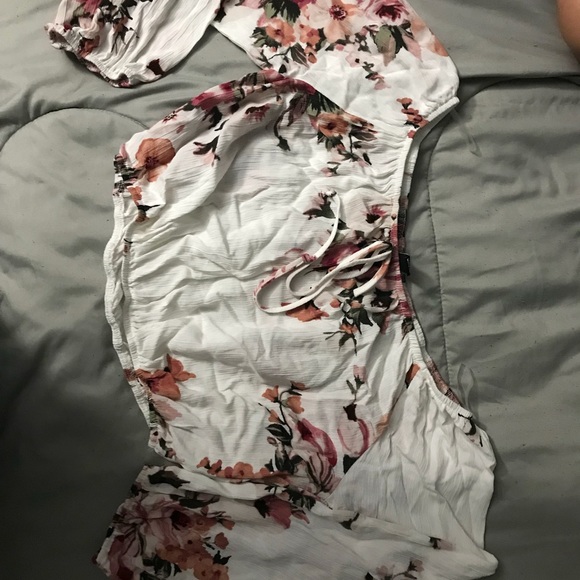 Crop top - Picture 2 of 3